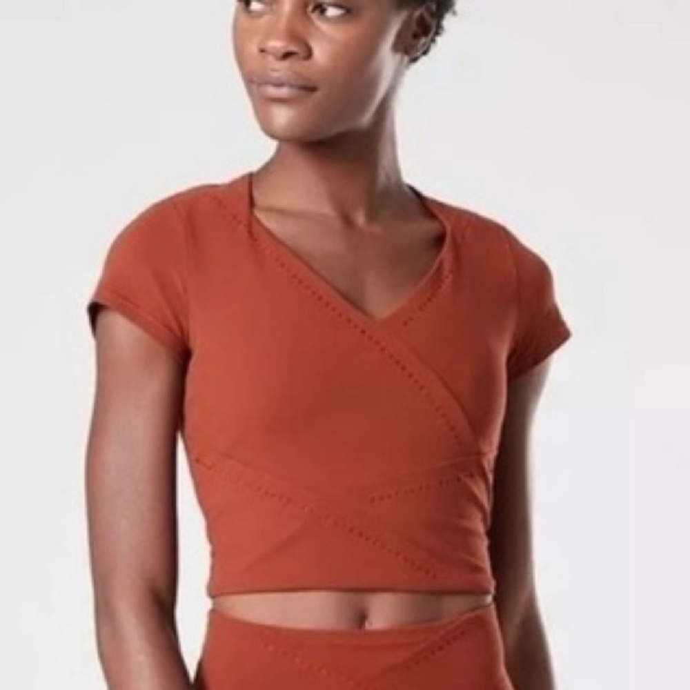 Athleta It’s a Wrap Crop Tee Orange Medium